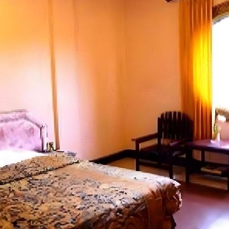 V3 Hotel Surabaya Eksteriør billede