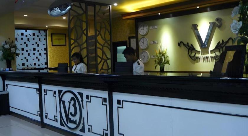 V3 Hotel Surabaya Eksteriør billede